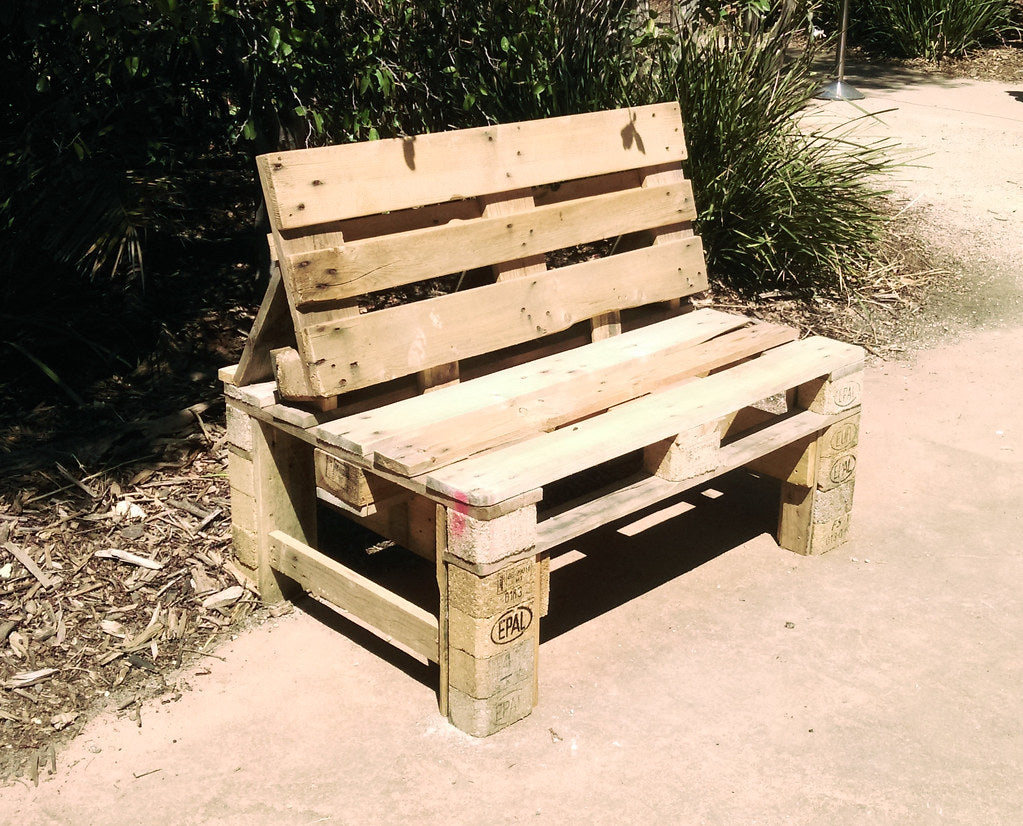 Pallet Bench